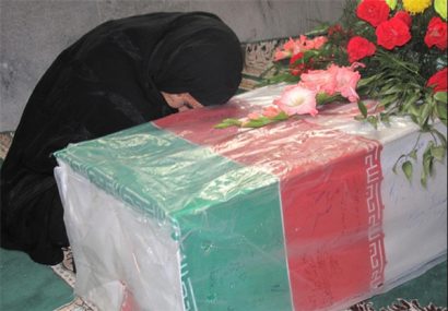 تهران: ماجرای شبی که مادر شهید موحددانش ظرف‌های رزمندگان را شست