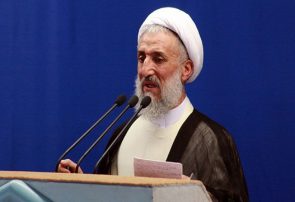 دفاع مقدس دانشگاه عشق و شهادت بود/ دوران دفاع‌ مقدس گنجینه گران‌بهایی است