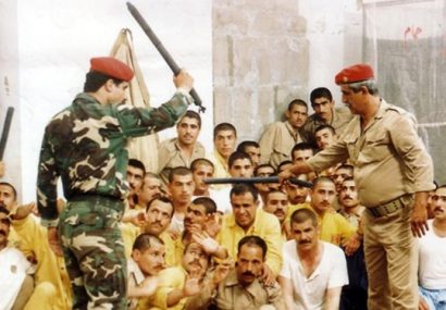 برای مراسم دهه فجر با کلاه نگهبان عراقی، پرچم ایران درست کردیم!