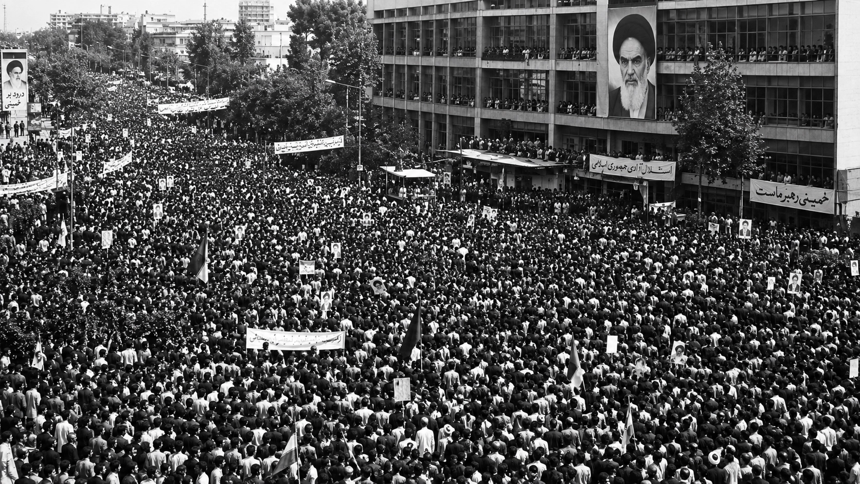 سال 1358 در سالروز هفده شهریور، بیش از سه میلیون نفر با شهدای انقلاب تجدید عهد کردند