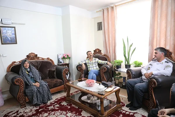 پدر شهیدم واسطه ازدواجم شد/ می‌گویند بچه شهیدید از سهمیه استفاده می‌کنید!