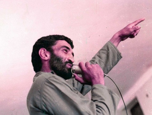 کاسبی با نام حاج احمد متوسلیان!