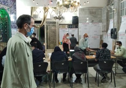 حضور منظم مردم و با رعایت اصول بهداشتی در شعب رای